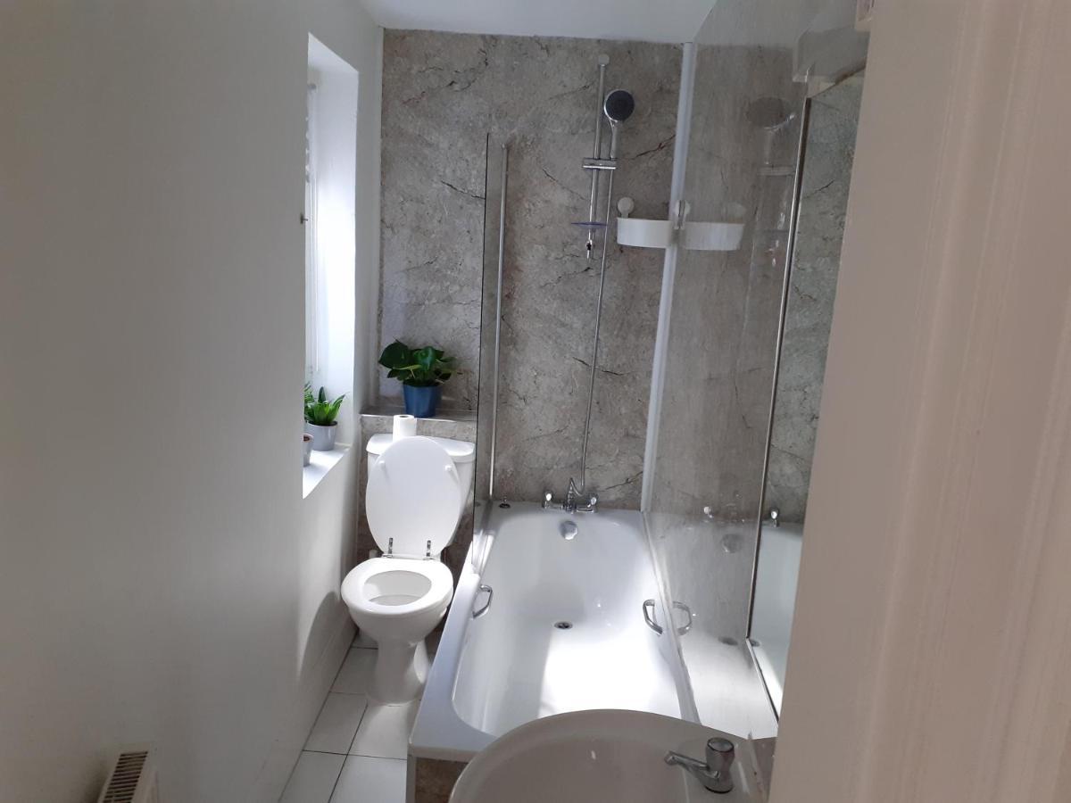 St James Quarter 2 Bed Apartment EDI Eksteriør bilde