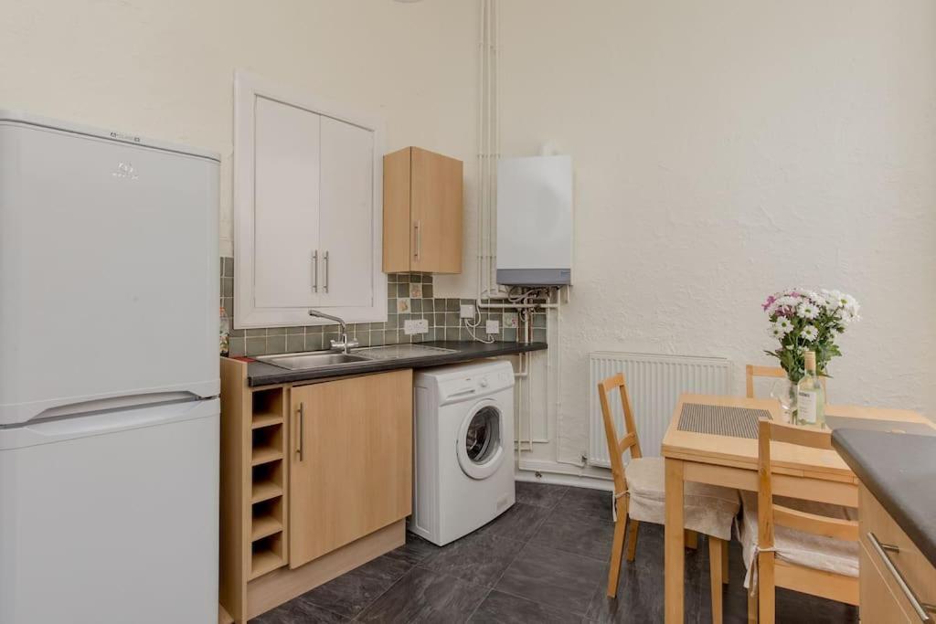 St James Quarter 2 Bed Apartment EDI Eksteriør bilde